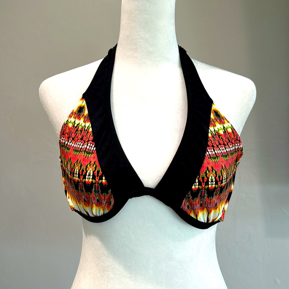 Venus bikini top